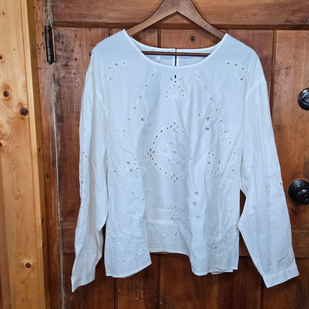Maurices White Eyelet Lace Long Sleeve Blouse Top Plus Size 3X - Picture 2 of 4